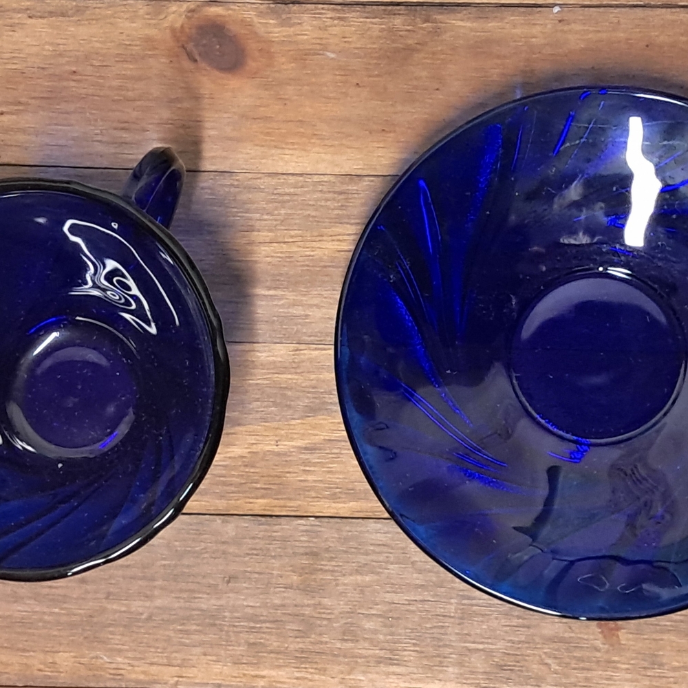 Duralex Cobalt Blue Spiral Glass Teacup And Saucer - Picture 5 of 7